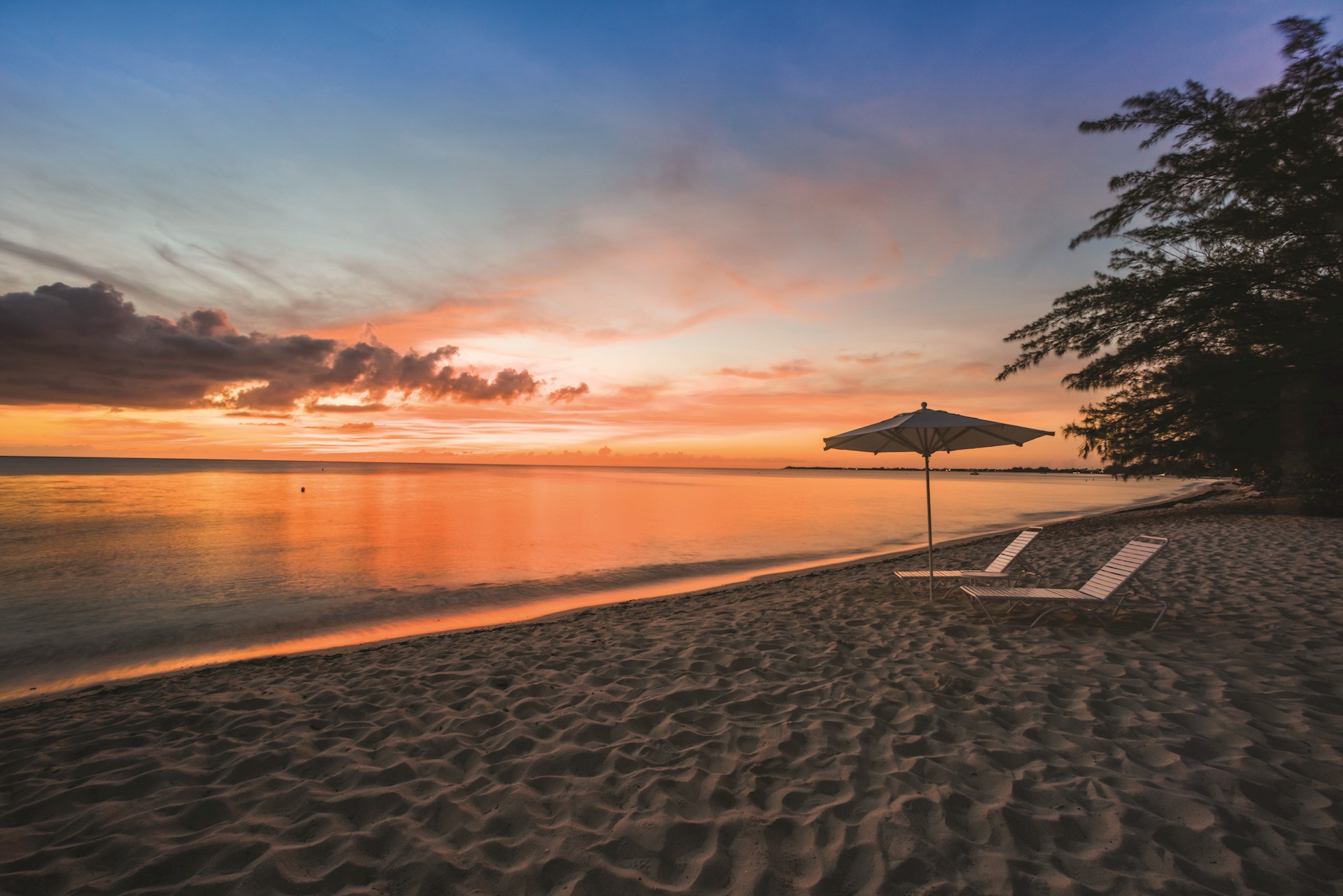 Grand Cayman villa rentals Grand Cayman condos for rent Provenance